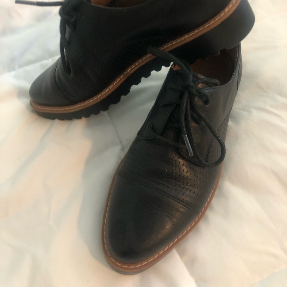 Like New Black 14th & Union Oxfords. Ladies Size 5.5.